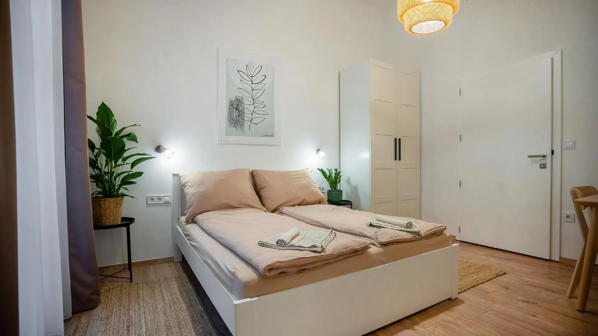 Ciao Eger Apartmanok Hotel