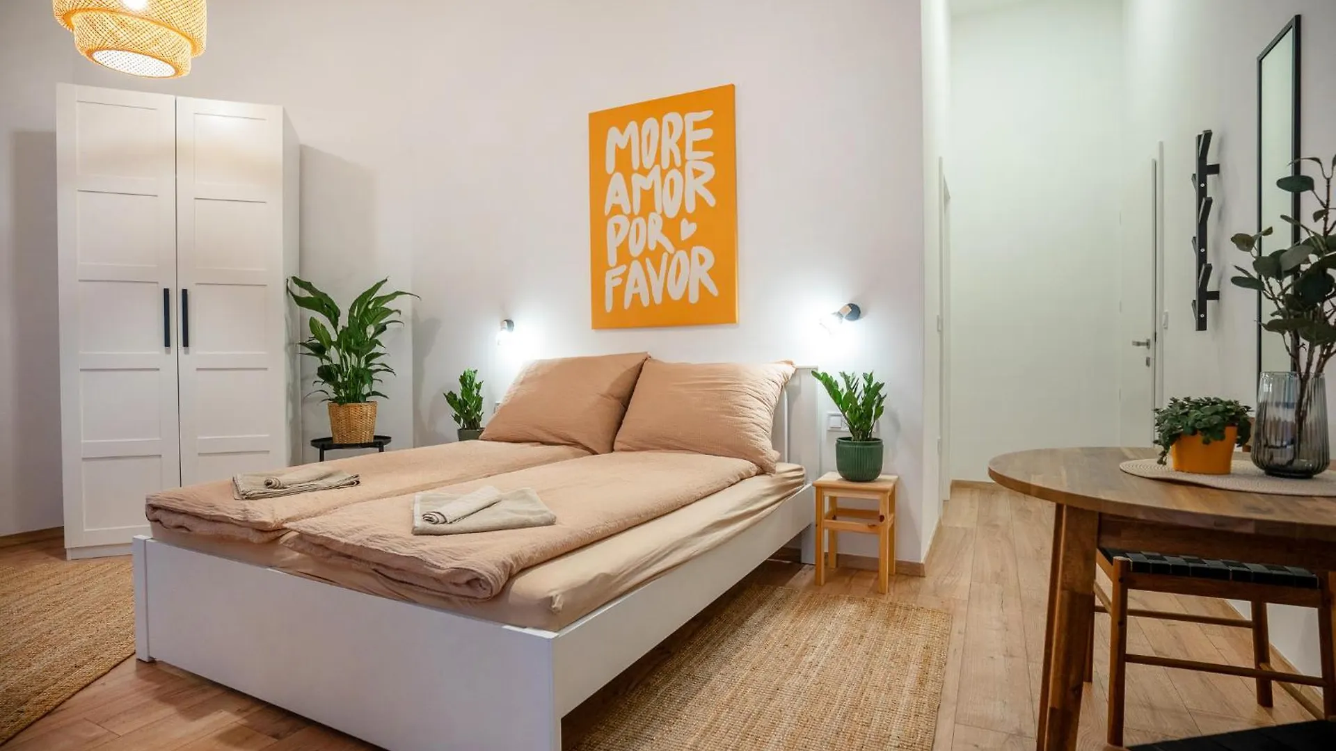 Ciao Eger Apartmanok 酒店