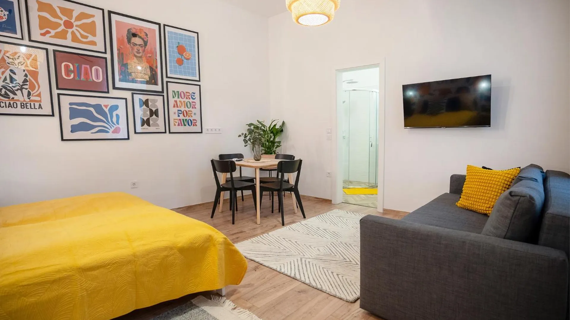 Ciao Eger Apartmanok 酒店